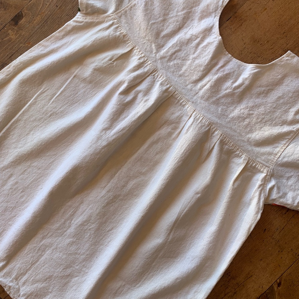 White Top with Colorful Floral Embroidery - Picture 15 of 16